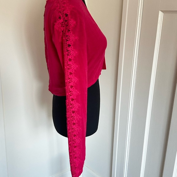 Unique Elie Tahari Hot Pink Merino / Lace Wool Cropped Cardigan - Picture 2 of 9